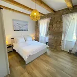 Vikendica With Pool Near Adriatic Coast
