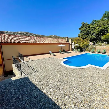 Casa de Férias With Pool Near Adriatic Coast