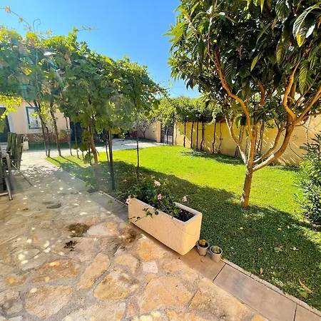 Casa de Férias With Pool Near Adriatic Coast Drivenik